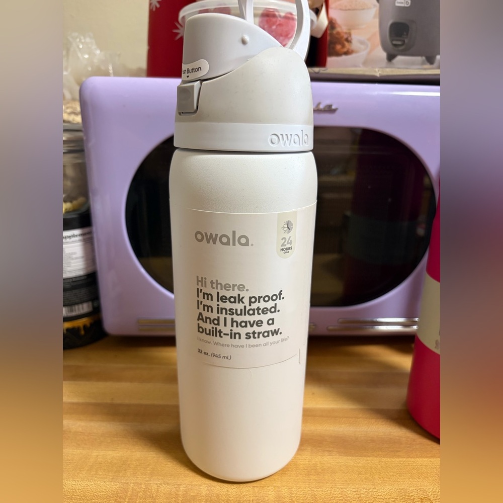 Owala White Insulated Water Bottle